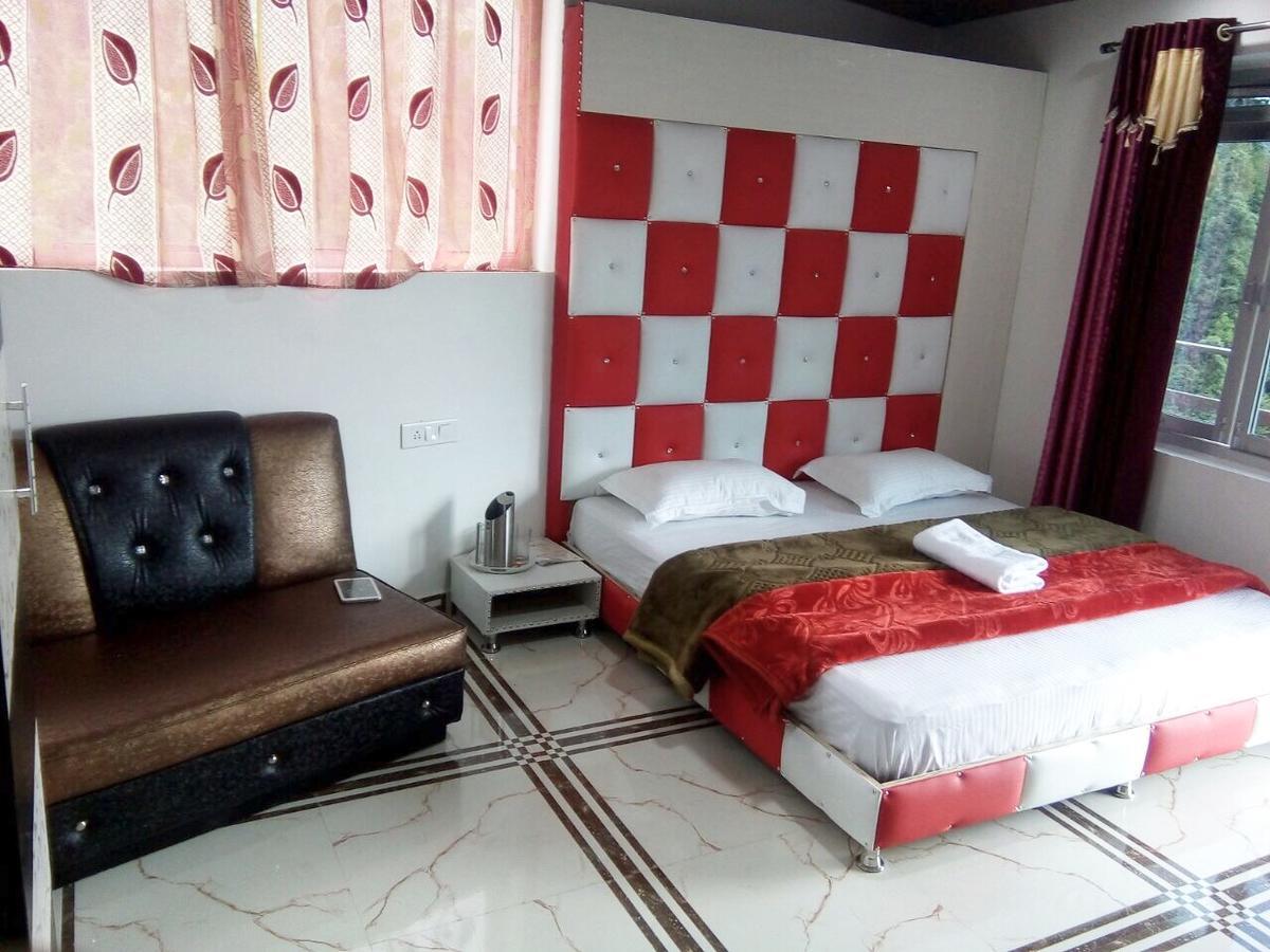 Hotel Dalhousie Hills Buitenkant foto